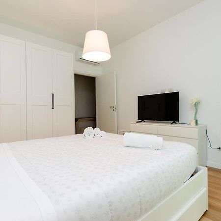 Vivimi Home Fiordalisi Stile & Comfort Vicino Metro ミラノ エクステリア 写真